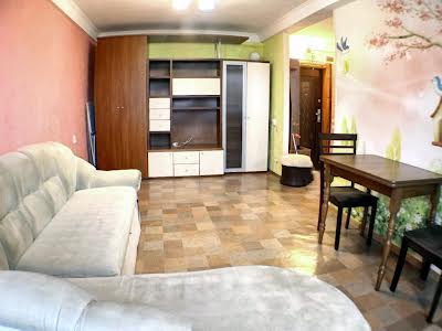 квартира за адресою Зої Гайдай вул., 2-А
