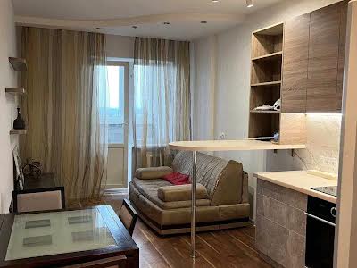 квартира за адресою Печерська вул., 6