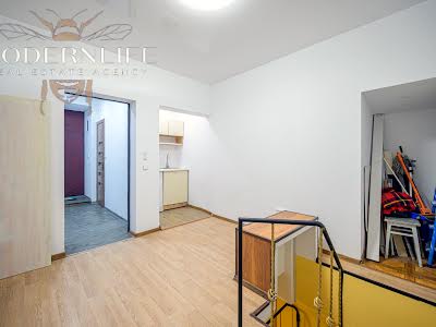 квартира за адресою Межигірська вул., 22