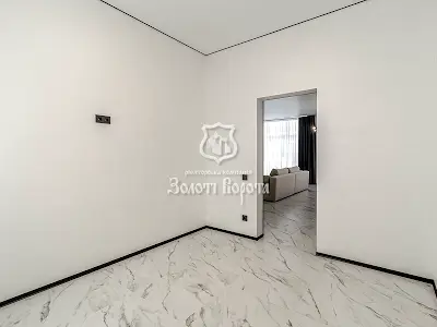 дом по адресу Шкільна, 2