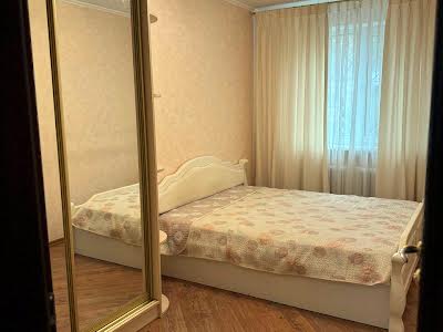 квартира за адресою Академіка Філатова вул., 33