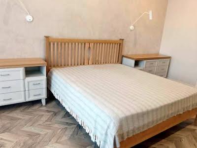 квартира по адресу Дегтярна, 7
