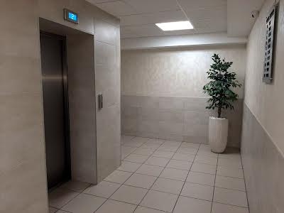 квартира за адресою Левка Лук'яненка вул. (Василя Жуковського), 16, 18, 20, 24
