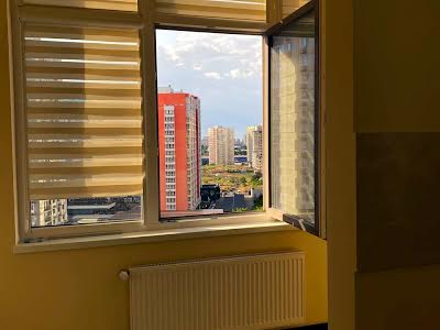 квартира за адресою Перлинна вул., 6