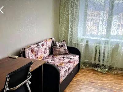 квартира за адресою Межигірська вул., 50