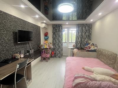 квартира за адресою Маяковського, 8