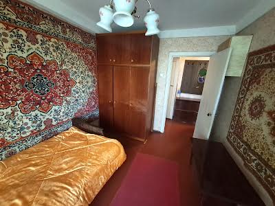 квартира за адресою Ореста Левицького вул. (Академіка Курчатова), 14