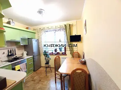 квартира за адресою Урлівська вул., 3