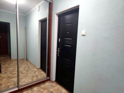 квартира за адресою Олени Пчілки вул., 4