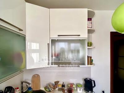 квартира за адресою Романа Ратушного вул. (Волгоградська), 37