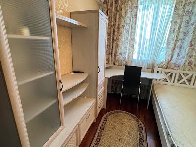 квартира за адресою Олександрівська вул., 16
