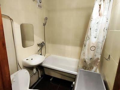 квартира за адресою Депутатська вул., 25