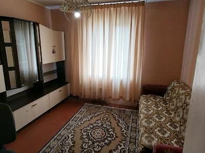 квартира за адресою Ревуцького вул., 13