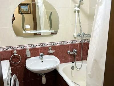 квартира за адресою Смілянська вул., 15