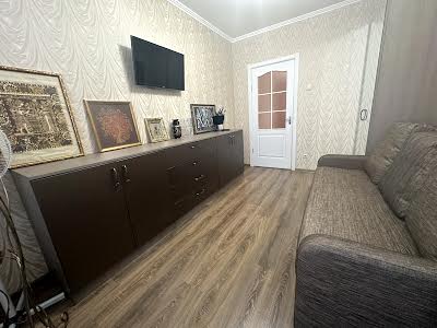 квартира за адресою Драгоманова вул., 42