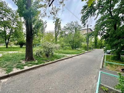квартира за адресою Мілютенка вул., 9-А