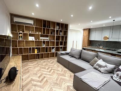 квартира за адресою Регенераторна вул., 4 к. 11