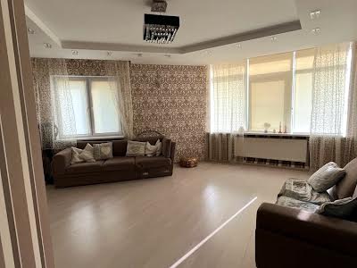 квартира за адресою Дегтярівська вул., 25А