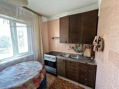 квартира по адресу Академика Глушкова просп., 33
