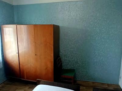 квартира за адресою Героїв полку 
