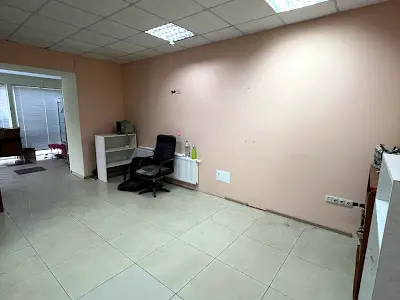 комерційна за адресою Тракторобудівників просп., 103Б