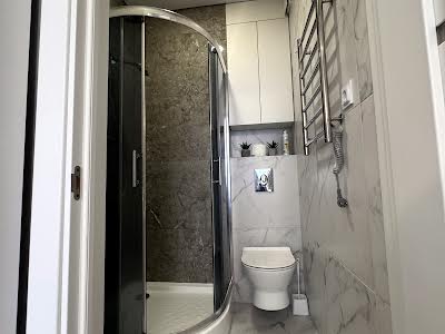квартира за адресою Юнацька вул., 6