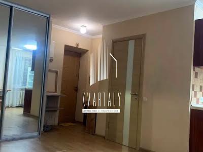 квартира за адресою Тополева вул., 5