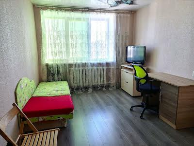 квартира по адресу Нижнеднепровская ул., 4