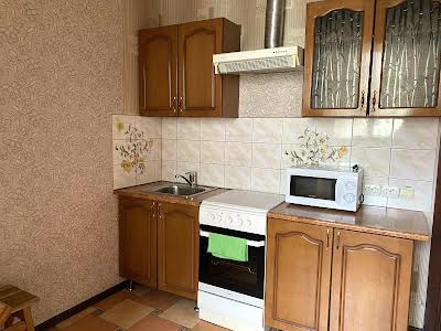 квартира за адресою Святошинська вул., 27г