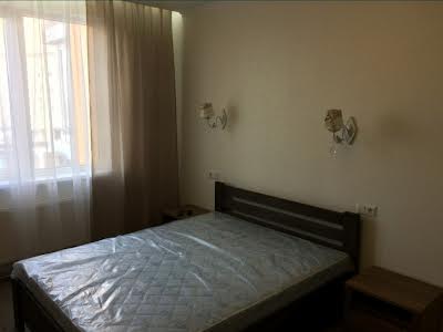 квартира за адресою Середньофонтанська вул., 35