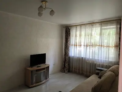 квартира за адресою Космонавтів вул., 13а