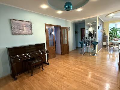 квартира за адресою Рональда Рейгана вул., 34/51