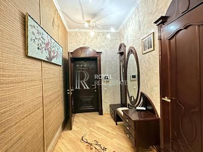 квартира за адресою Старонаводницька вул., 6Б
