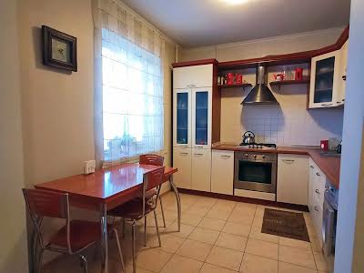 квартира по адресу Героев Чернобыля ул., 3