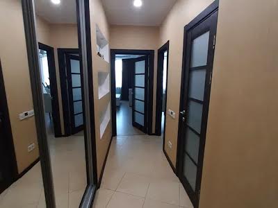 квартира за адресою Драгоманова вул., 4