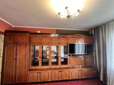 квартира за адресою Ревуцького вул., 8