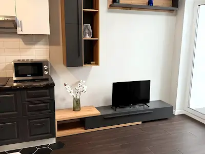 квартира за адресою Салютна вул., 3