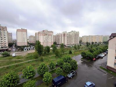 квартира за адресою Боголюбова вул., 1