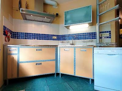 квартира за адресою Святошинська пл., 1