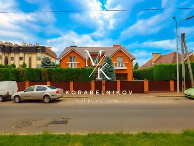 будинок за адресою Освіти вул., 12
