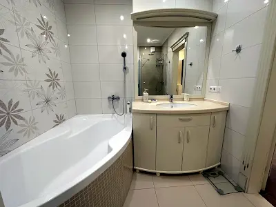 квартира за адресою Драгоманова вул., 40з