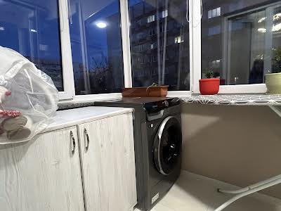 квартира за адресою Івана Пулюя вул., 40