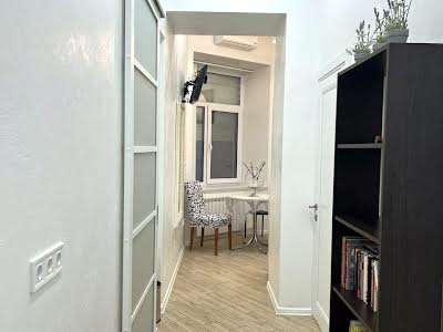квартира за адресою Мала Житомирська вул., 5