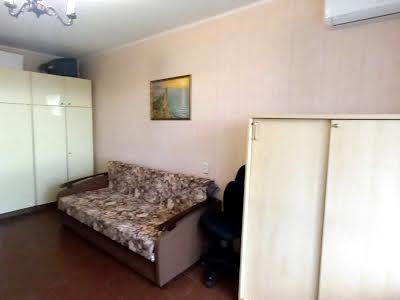 квартира за адресою Новорічна вул., 79