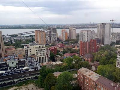 квартира за адресою Володимира Вернадського вул. (Дзержинського), 1