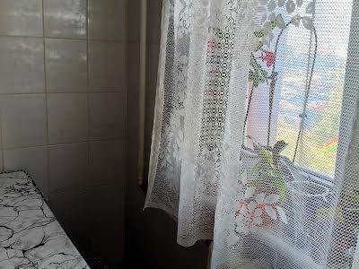квартира за адресою Каштанова вул., 15-А