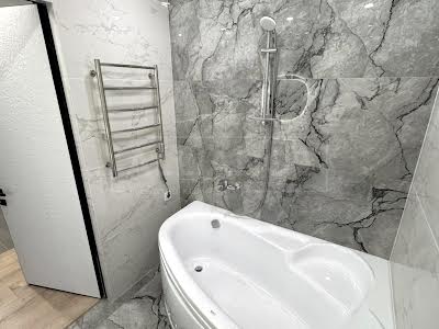 квартира за адресою Ленкавського вул., 32