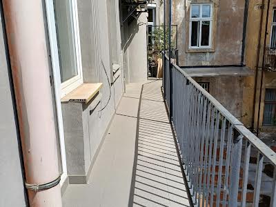 квартира за адресою Степана Руданського вул., 3