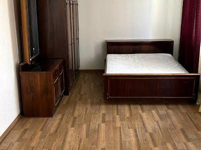 квартира за адресою Соломії Крушельницької вул., 13