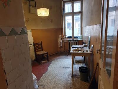 квартира за адресою Сергія Єфремова вул., 6